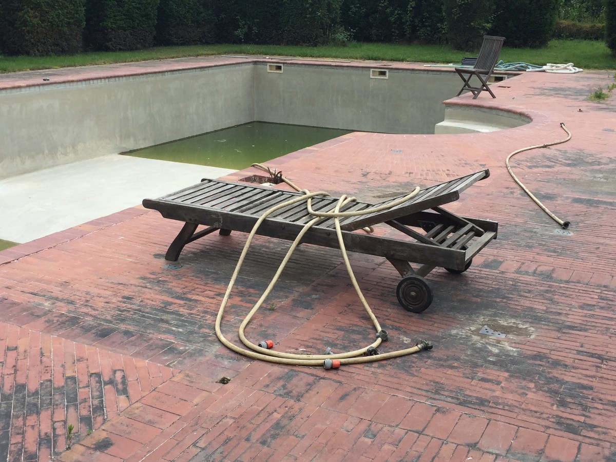 Piscine béton présentant des fuites